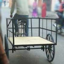 Rear Loding Rickshaw