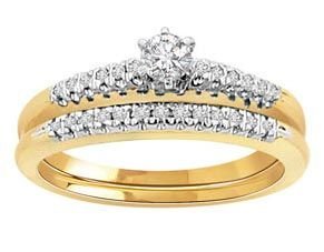 Diamond Studded Gold Ring