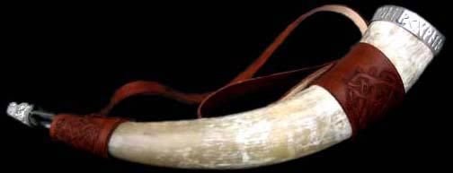 Horn and Bone Drinking Horn 05