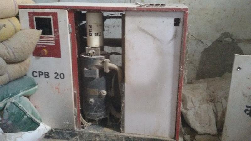 Used Air Compressor 01