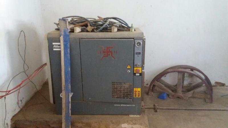 Used Air Compressor 02