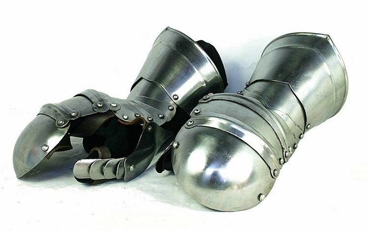 Decorative Gauntlets 03