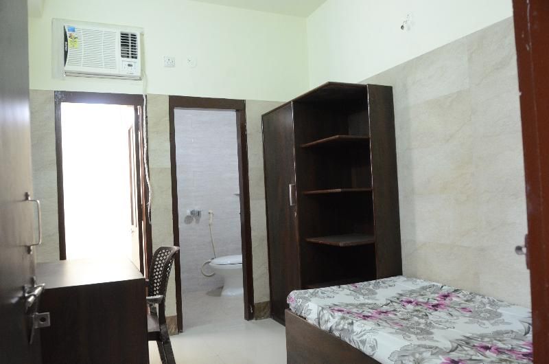 Girls Hostel Service 03