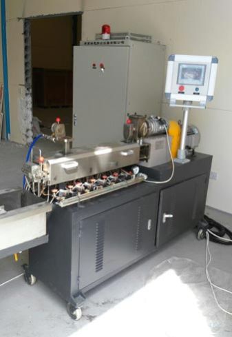 Lab Twin Screw Extruder #3