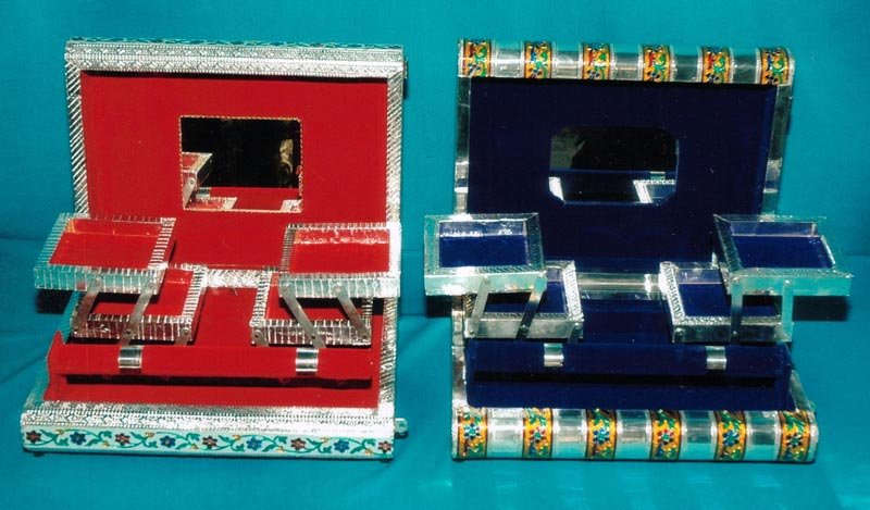 Meenakari Jewellery Box 01