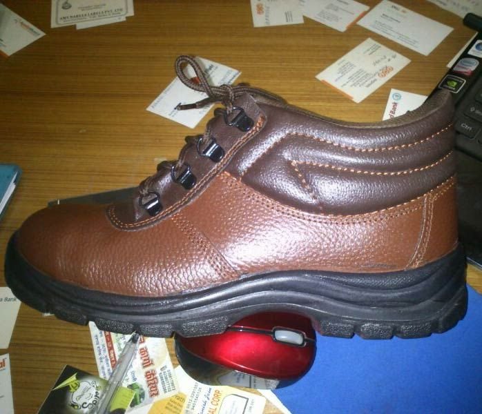 High Ankle Leather Shoes Brown Color