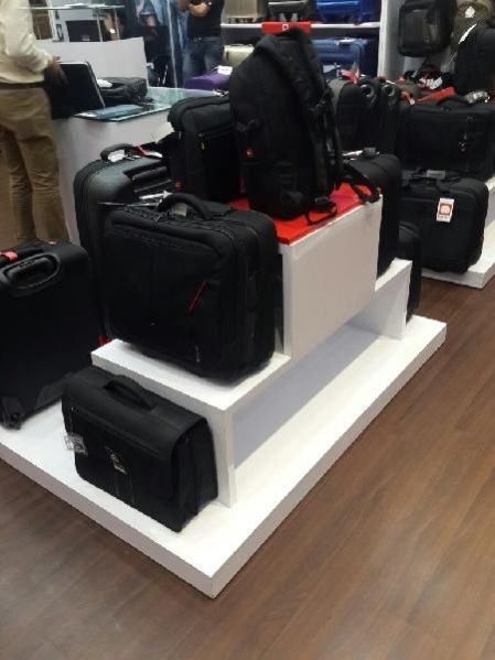 Bag Display Counter 03