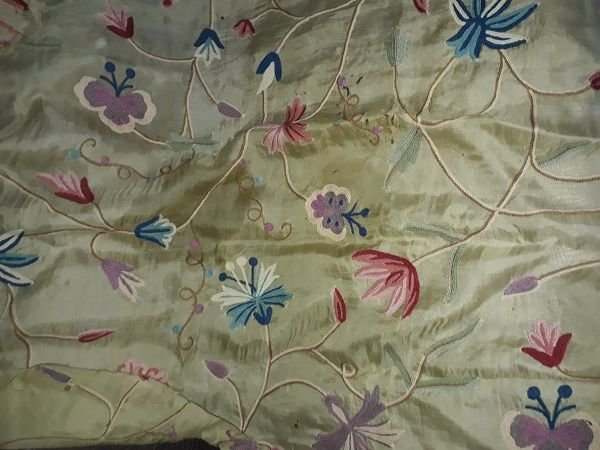 Crewel Fabric 03