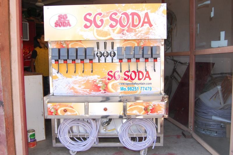 10+3 Soda Fountain Machine 02
