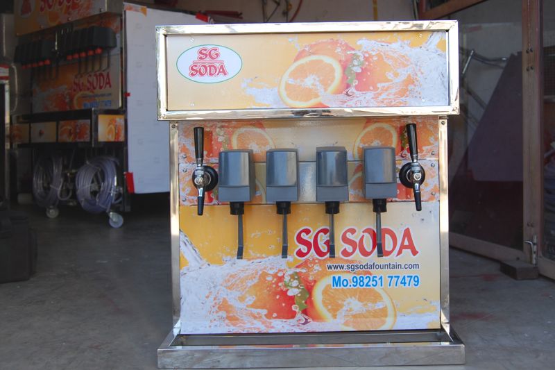 4+2 Soda Fountain Machine 01