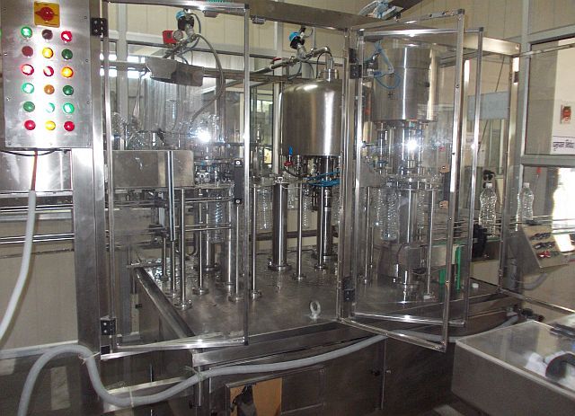 Mineral Water Filling Machine