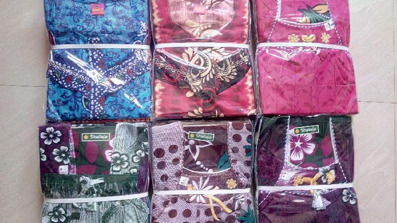 Ladies Night Gown 05