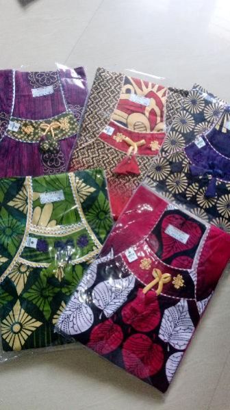 Ladies Night Gown 09