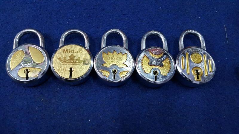 Iron Padlocks 04