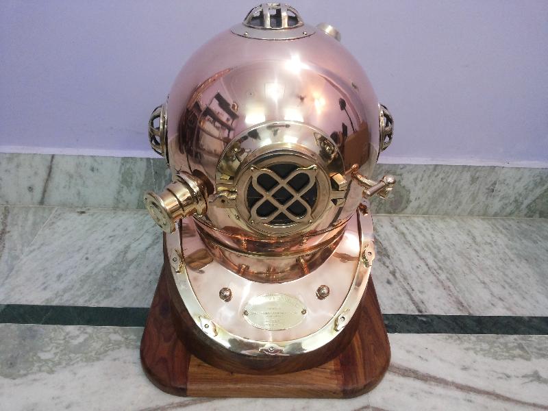 Antique Diving Helmet 01