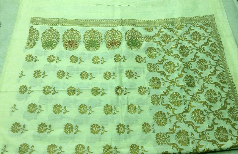 Handloom Pure Monga Silk Bootis Iskert Border  Bootis  Saree