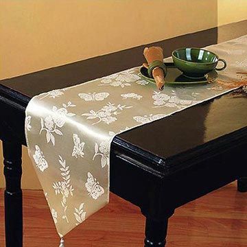 Table Runner 02