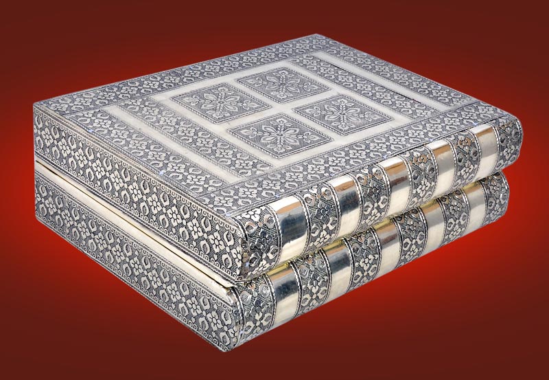 Decorative Bangle Box 02