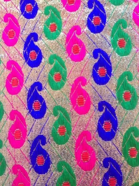 Meena Butti Zari Fabric 02