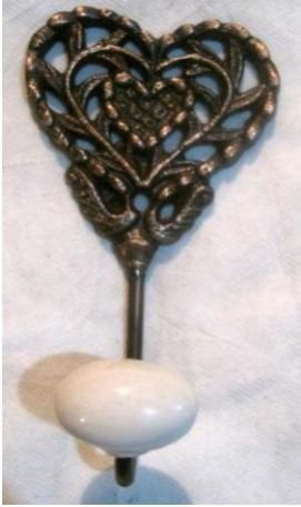 NS - 2014 Cast Iron Hook