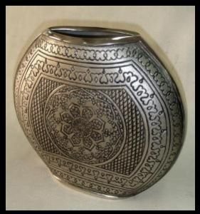 NS - 465 Metal Flower Vase