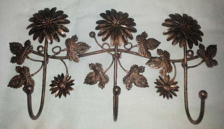 Wrought Iron Wall Hanger 02