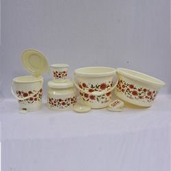 Plastic Bathroom Set 01