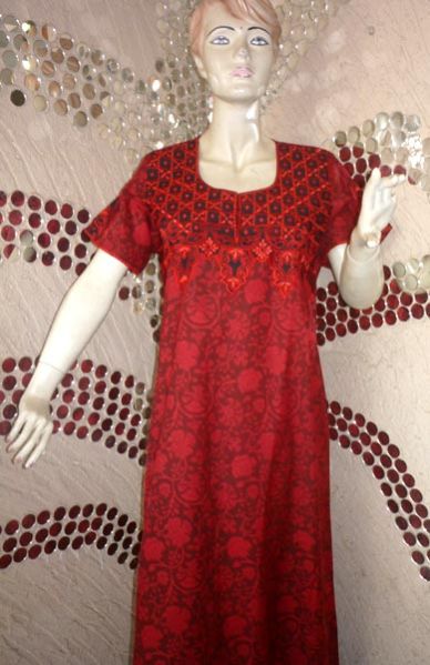 Ashwariya Red & Black Night Gown