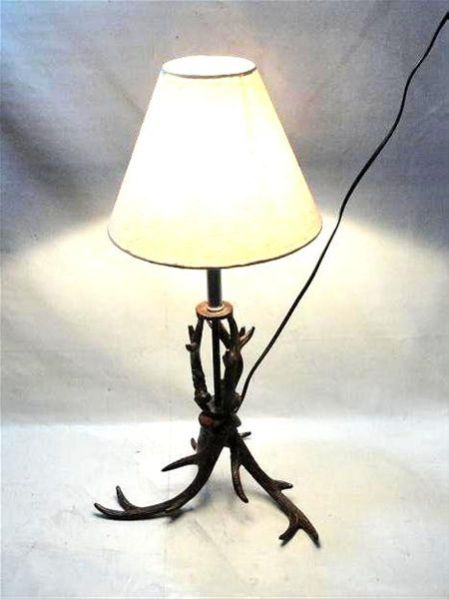 Antler Table Lamp 02
