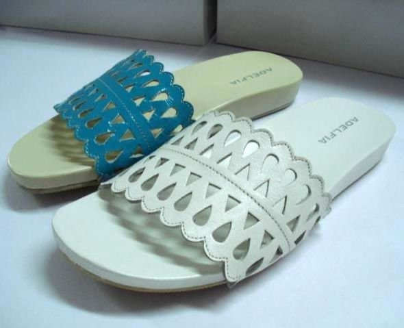 Ladies Leather Slippers