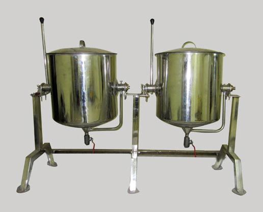 Steam Cooking Vessel