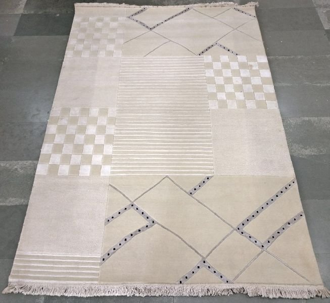 Hand Tufted Rug 32