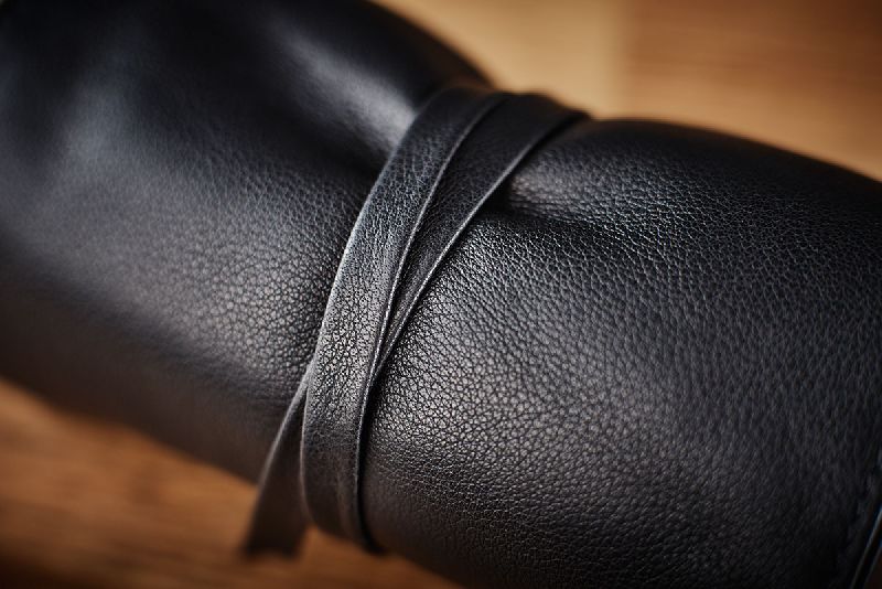 Cow Gummy Touch Finished Leather 02