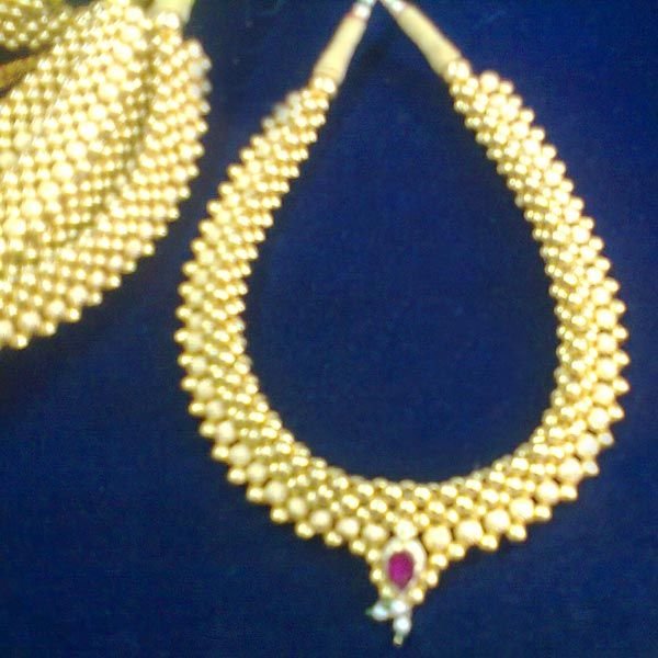 Thushi Necklace 
