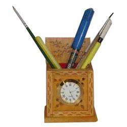 Wooden Pen Stands
