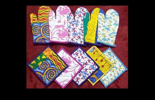 Kitchen Pot Holder & Glove Set 01