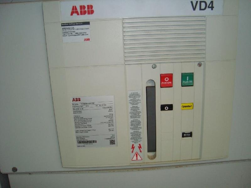 Vacuum Circuit Breaker 03