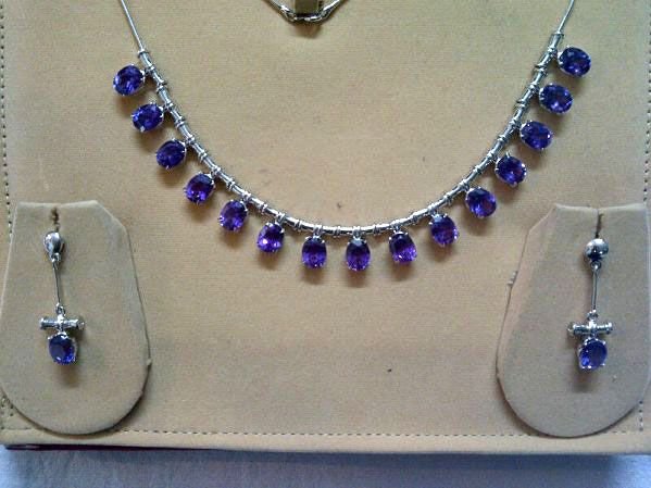 Stone Studded Necklace Set