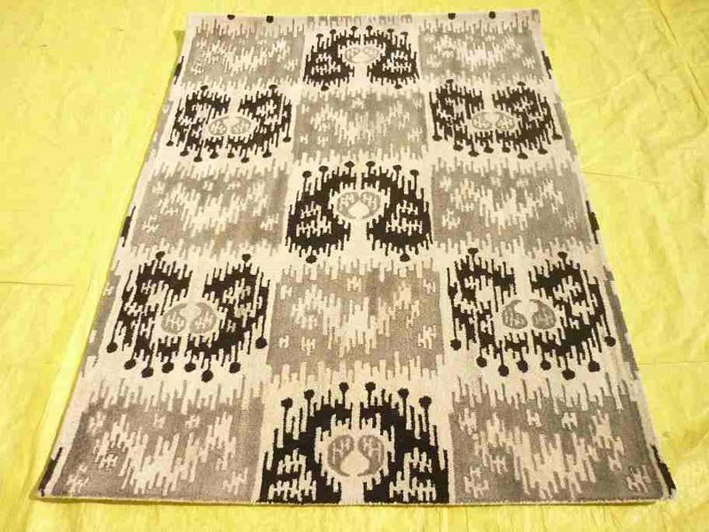 Hand Tufted Carpets