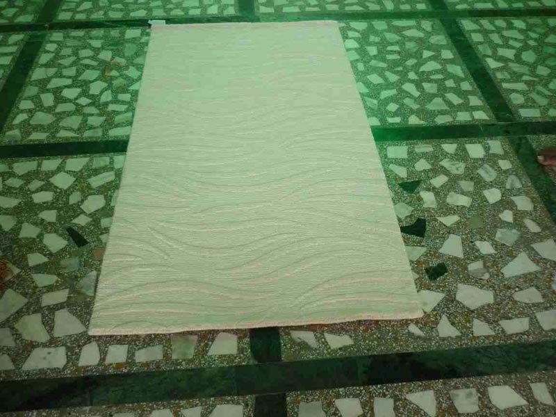 High low White Carpet