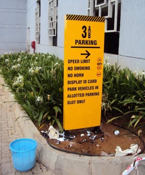 Metal Directional Signboard 01