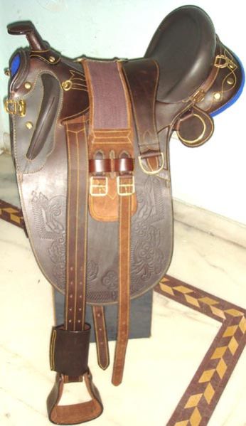 Stock Horse Saddle 01