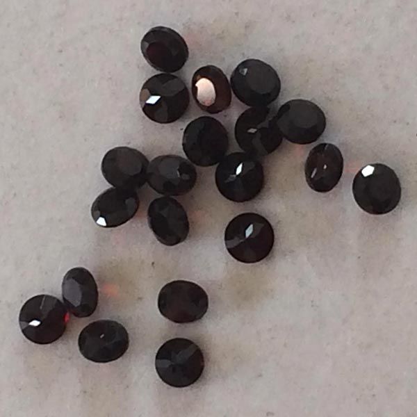 Garnet Round
