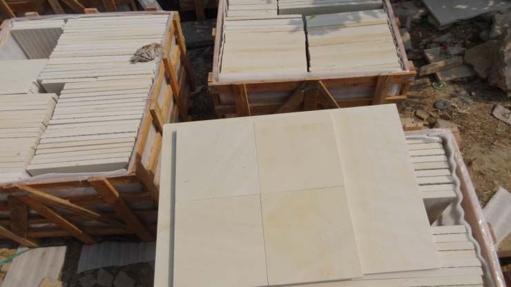 Gwalior Mint Yellow Sawn/honed