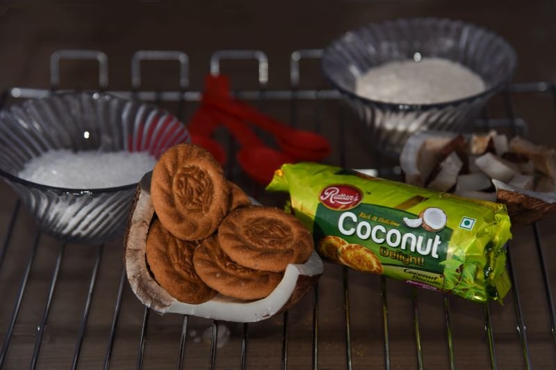 Coconut Delight Biscuits 01