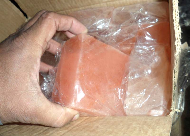 Himalayan Salt Brick 03