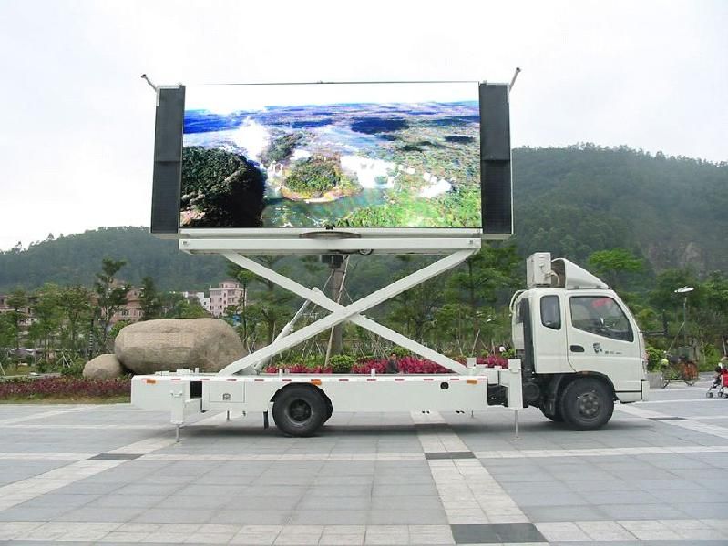 Truck Mounted LED Display 01