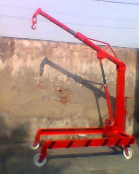 U-Model Floor Crane 2