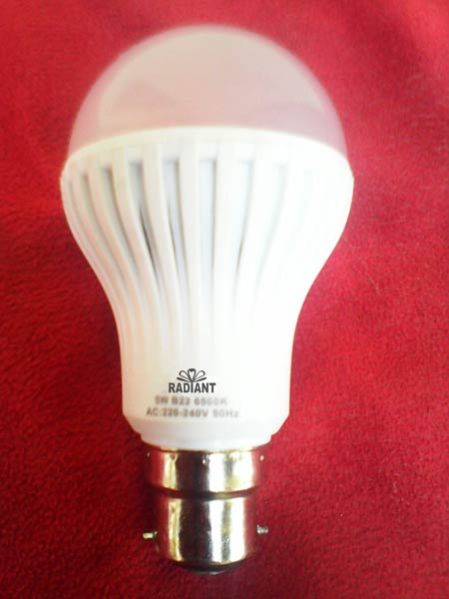 5 Watt LED bulb