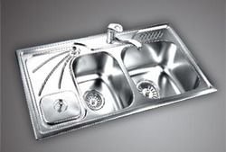 Jayna Kitchen Sink 02